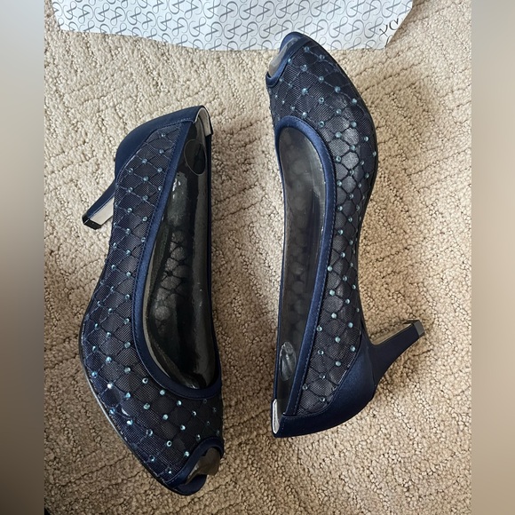 Adrianna Papell Peep Toe Heels - Picture 3 of 8